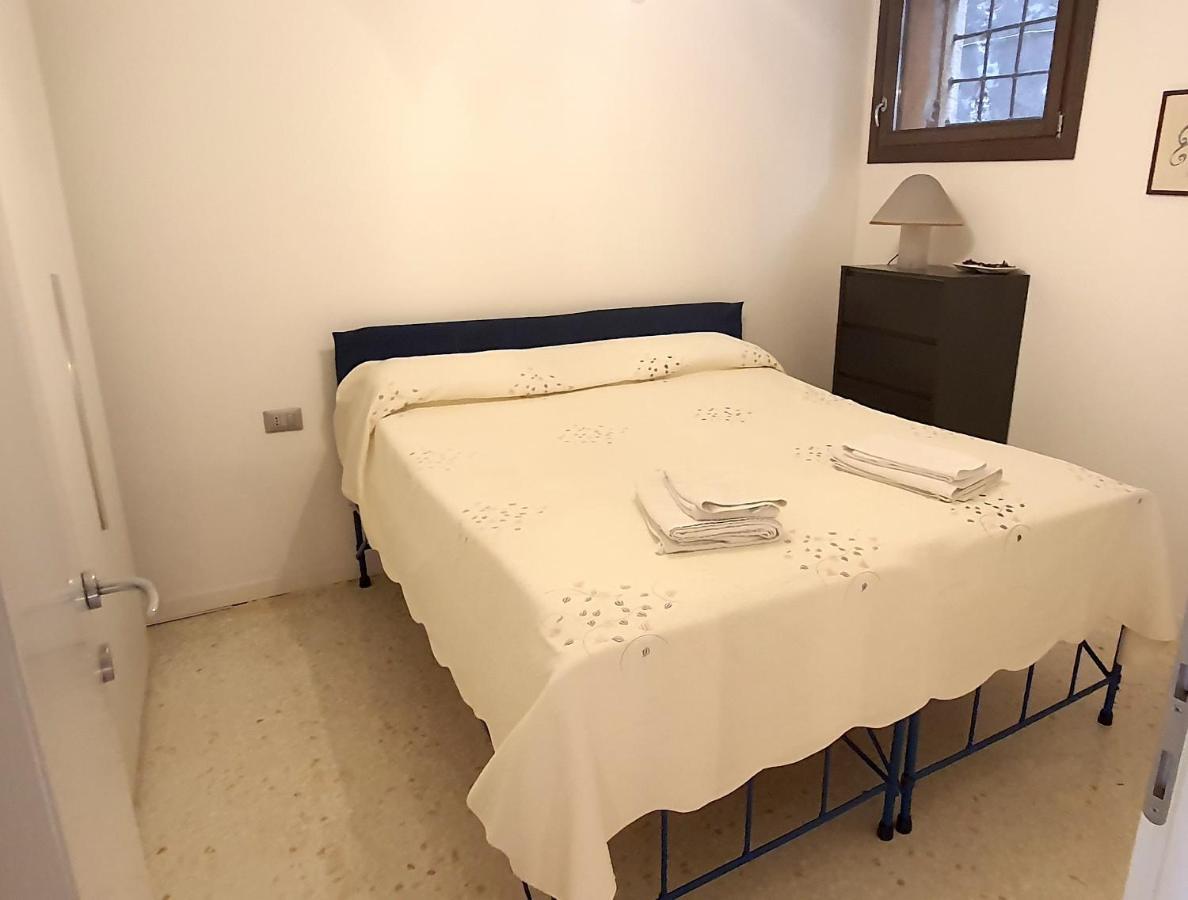Elisabeth Waterfront Apartment Венеция Экстерьер фото
