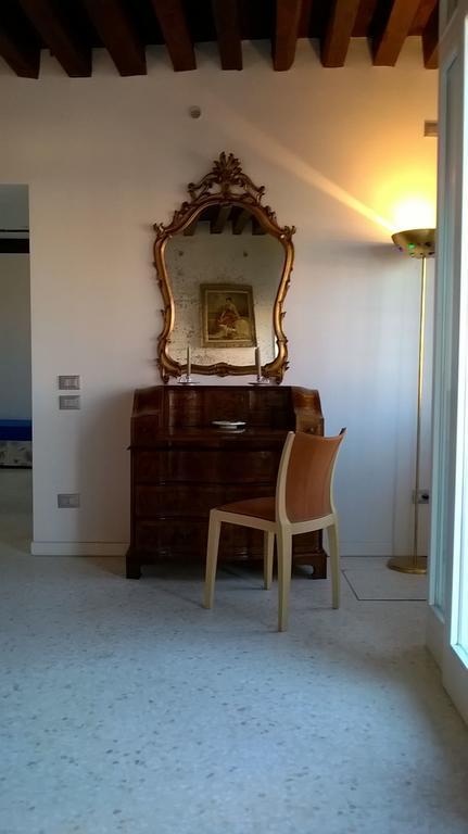 Elisabeth Waterfront Apartment Венеция Экстерьер фото